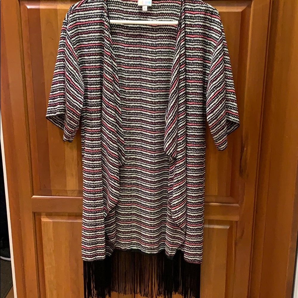 LuLaRoe Monroe kimono